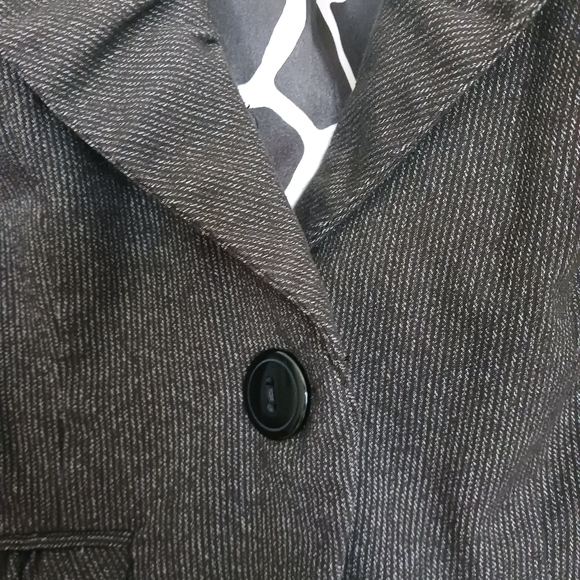 My Michelle • Women's Lapel Collar Single Button Quarter Sleeve Cropped … - Picture 4 of 12